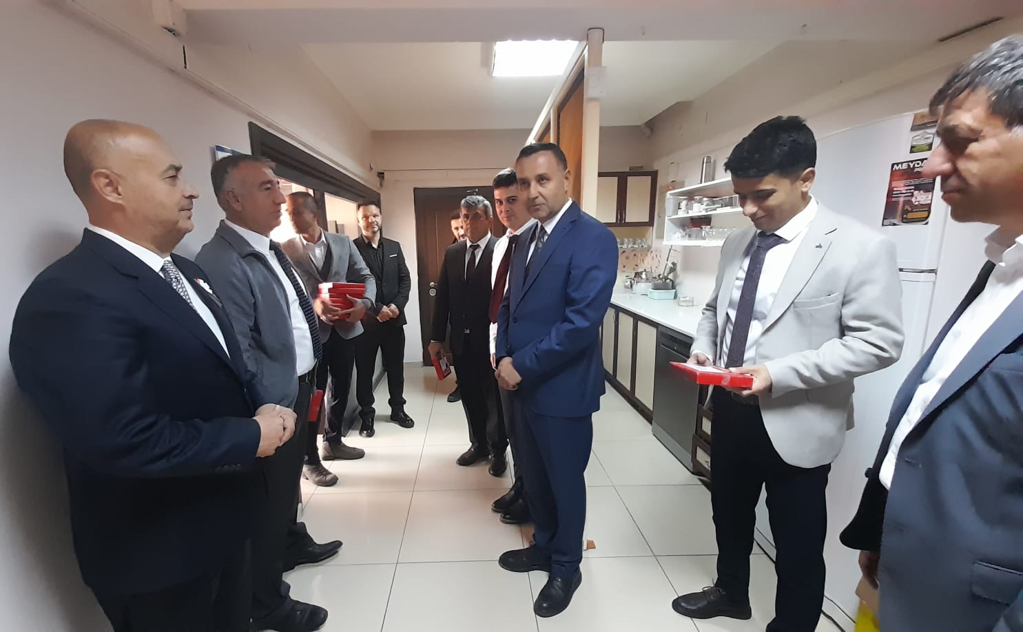 Mahmut Ünüvar kentte görevli tüm polisleri ziyaret etti