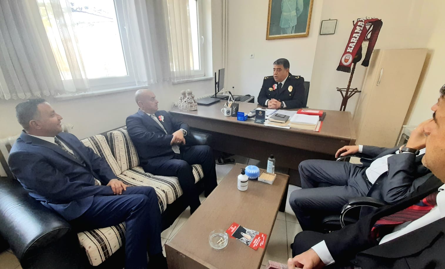 Mahmut Ünüvar kentte görevli tüm polisleri ziyaret etti