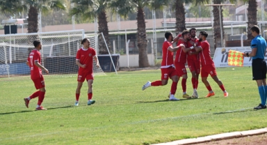 Kuşadasıspor - Karaman FK maç kareleri