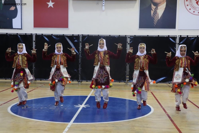 Karaman'da halk oyunları il birinciliği yarışması yapıldı