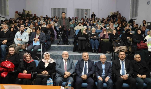 Emekli Diyanet İşleri Başkan Yardımcısı Necmettin Nursaçan, ERÜ'de öğrenciler ile buluştu