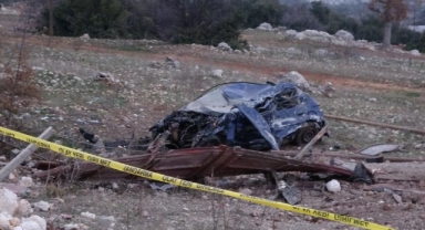 Freni patlayan sondaj kamyonu otomobile çarptı: 1 ölü, 1 ağır yaralı