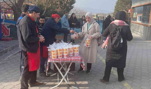 Yahşihan Belediyesinden üniversite öğrencilerine çorba ikramı