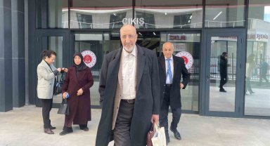 Abdurrahman Dilipak'ın yargılanmasına devam edildi