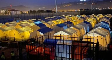 Adana'da çadır kentlere enerji sağlandı