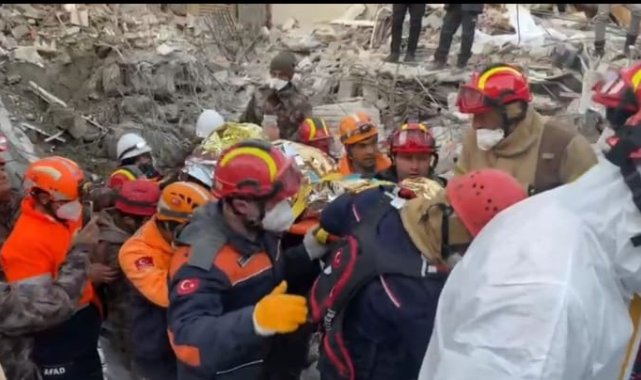 AFAD Afyonkarahisar ekibi afet bölgesinde çalışmalarını sürdürüyor