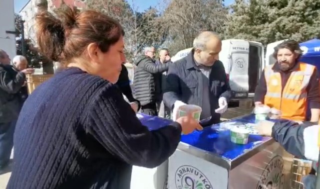Afet bölgesinde her gün 8 bin kişilik yemek