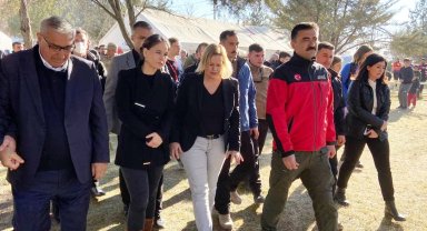 Alman bakanlar, depremin merkezi Pazarcık'ı ziyaret etti