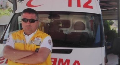 Ambulans şoförü babasını, başına ateş ederek öldürdü