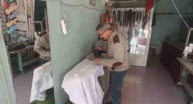 Ankaralı terzi depremzedeler için ücretsiz hizmet veriyor