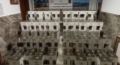 Antalya'da 3 bin 48 şişe kaçak alkol ele geçirildi