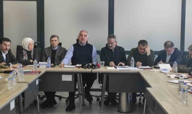 Bakan Ersoy: "Malatya'da ölü sayımız maalesef bin 71'e çıktı"