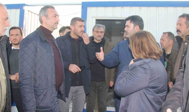 Bakan Kurum, İslahiye'deki konteyner kent çalışmalarını inceledi