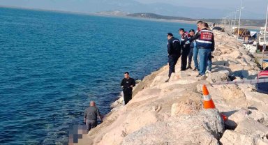 Balık tutarken denize düşen şahıs hayatını kaybetti