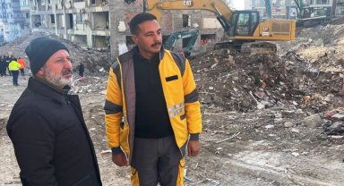 Başkan Çolakbayrakdar: "Son yaralar sarılana kadar afet bölgesindeyiz"