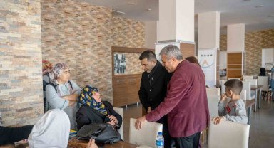 Başkan Günel, depremzedeler ile görüştü