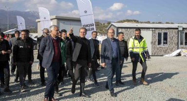 Başkan Seçer yeniden deprem bölgesinde