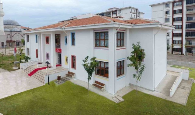 Başkan Üçok açıkladı: Minik Kalpler kreşinin kapısı depremzede ailelerin çocuklarına ücretsiz