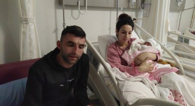 Bebekleri dünyaya gelen depremzede çift: "Adını 'Afet' koyacaktık, sonra vazgeçtik"