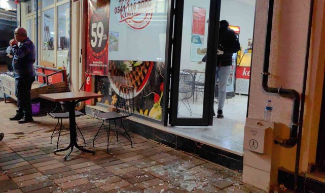 Bursa'da husumetlilerin satırlı, silahlı kavgasında kan aktı: 1 yaralı