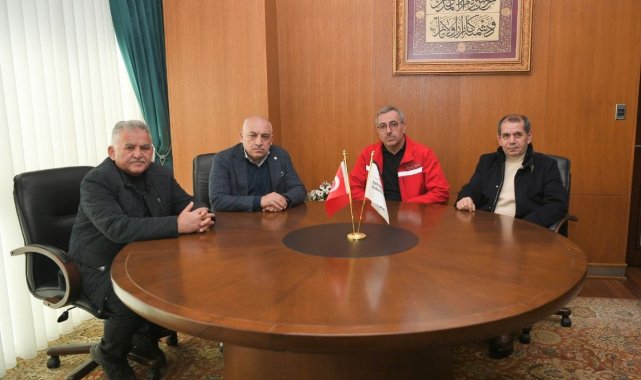 Büyükkılıç, Spor Camiası ile Deprem Bölgesi'nde Bir Araya Geldi