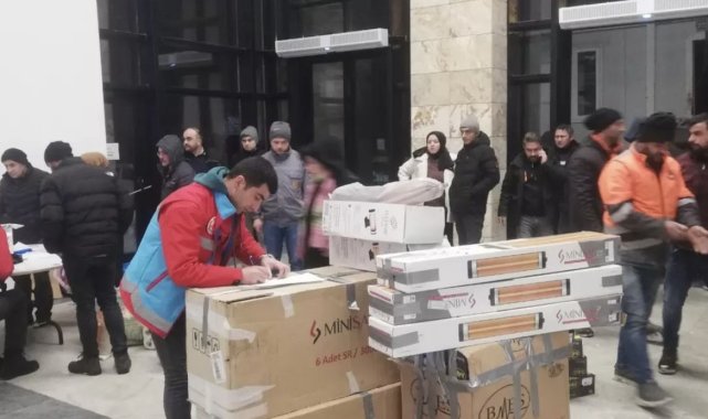 Çerkeş'ten "yardım" seferberliği: 12 tır acil ihtiyaç malzemesi yola çıktı