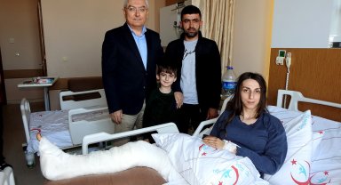 Çeşme'de ameliyat edilen depremzede enkaz altında yaşadığı zor anları anlattı