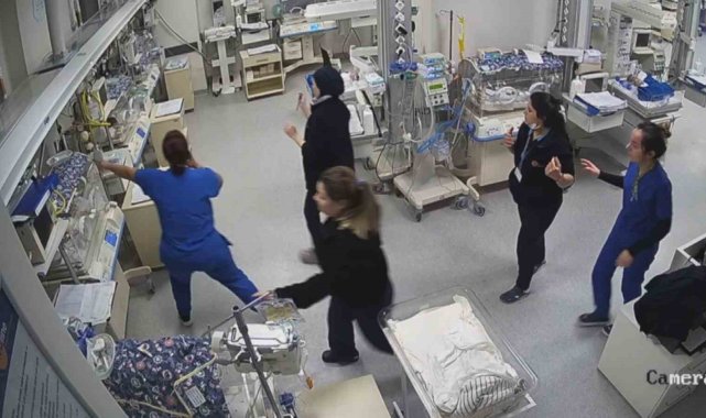 Deprem anında hemşireler önce bebekleri düşündü