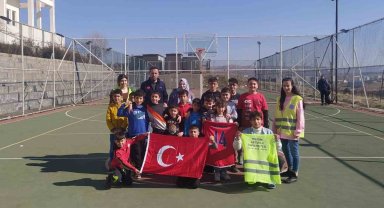 Deprem çocuklarının yüzü üniversite öğrencileriyle gülüyor