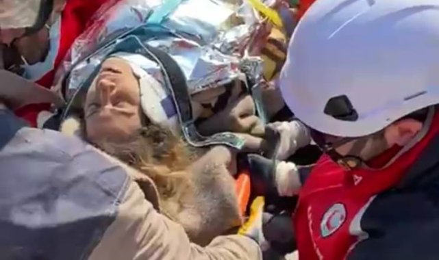 Depremin 177. saatinde inanılmaz kurtuluş