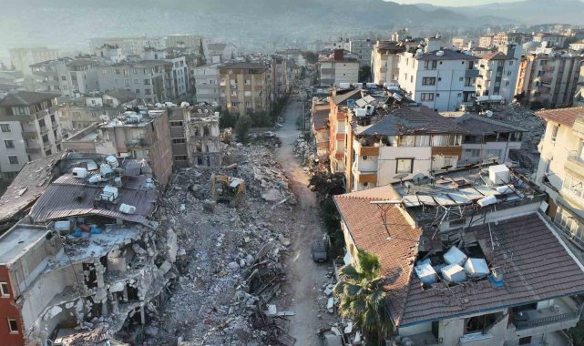 Depremin 9. günü Hatay'daki yıkım havadan çekilen görüntülere yansıdı
