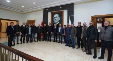 Depremin yaralarını sarmak için çalışıyorlar