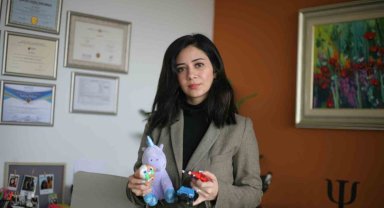 Depremzede çocuklar için oyuncak göndereceklere uzman tavsiyesi