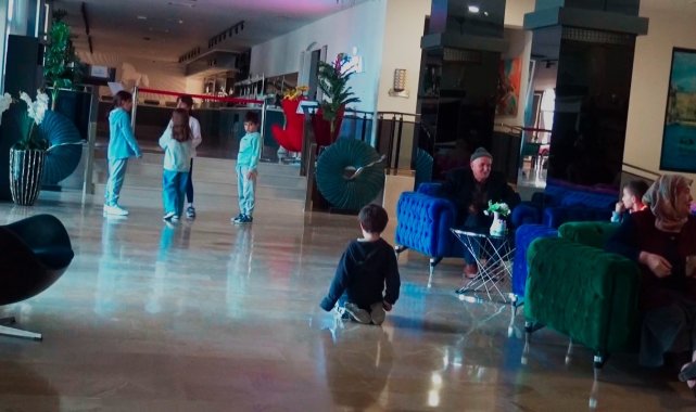 Depremzede çocukların Antalya'daki mutluluğu