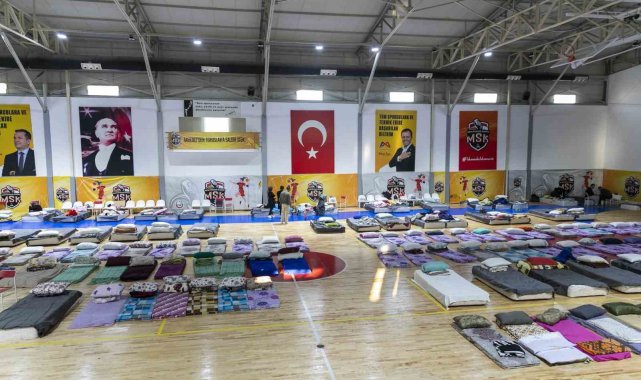Depremzedeler Mersin'de konuk ediliyor