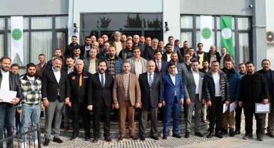 Depremzedelerin yardıma koşan iş makinesi operatörlerine teşekkür belgesi