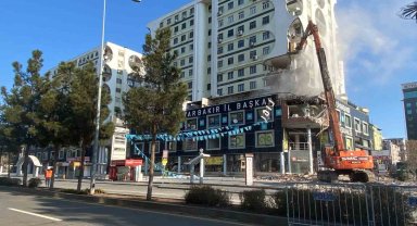 Diyar Galeria İş Merkezinin yıkım çalışması durduruldu