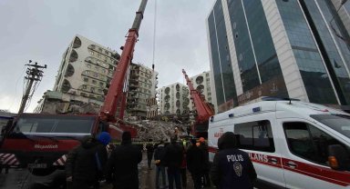Diyarbakır Barosu başvurdu, mahkeme yıkım işlemlerini durdurdu