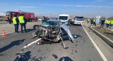 Elazığ'da trafik kazası: 1 ölü, 4 yaralı