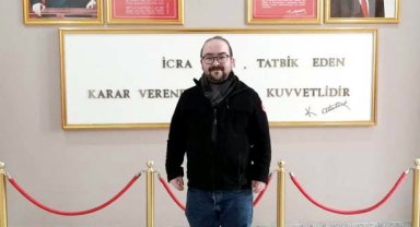 Engelli genç bir aylık maaşını depremzedelere bağışladı