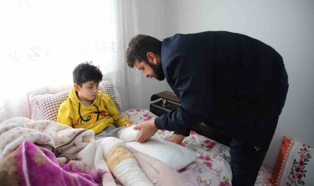 Enkaz altında kabusu yaşadı, üç gün sonra bacağı kesilmiş halde bulundu