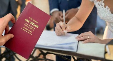 Erzincan'da evlenen çiftlerin sayısı 2022 yılında bin 317 oldu