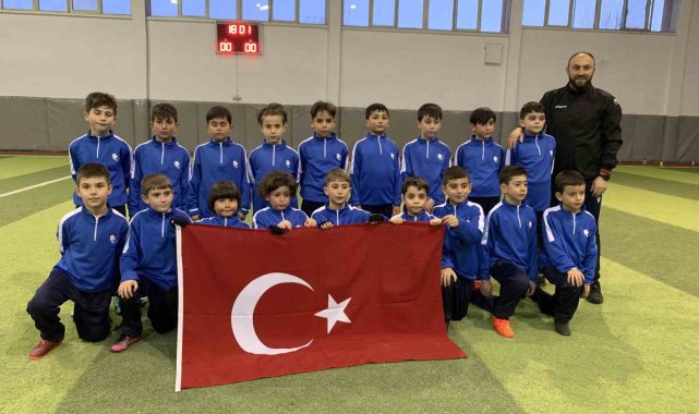 Erzurumspor'un miniklerinden duygulandıran hareket