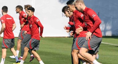 Galatasaray hazırlıklarına devam etti