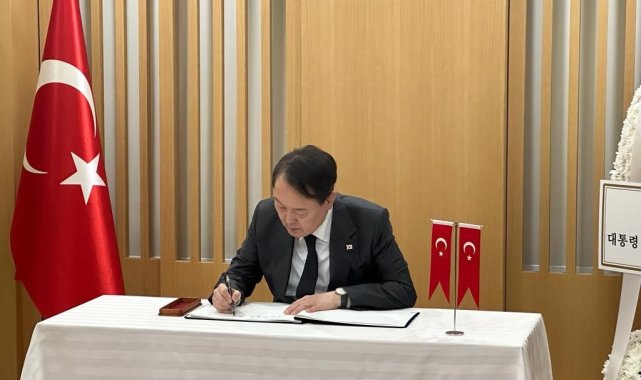 Güney Kore Devlet Başkanı Yeol, Türkiye Seul Büyükelçiliği'ne taziyelerini sundu