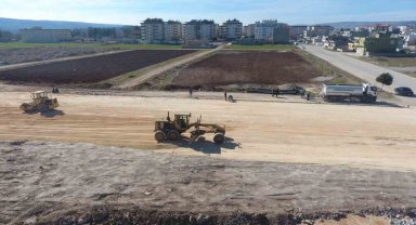 Hasarlı evler için çadır alanı çalışmaları başlattı