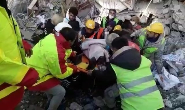 Hatay'da 205 saat sonra hayata dönüş