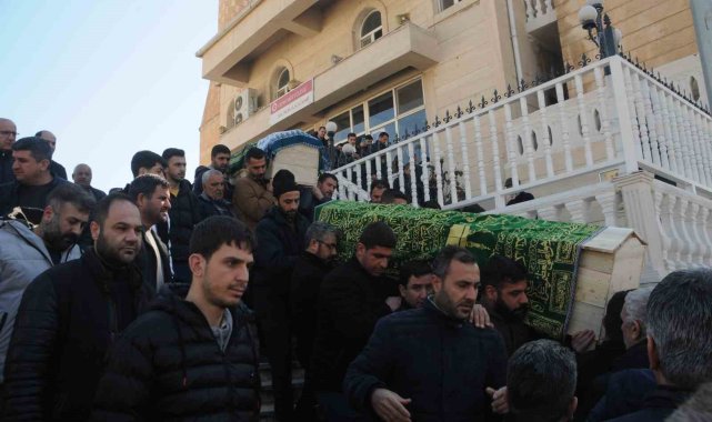 Hatay'da enkazdan çıkarılan Değer çifti Cizre'de toprağa verildi