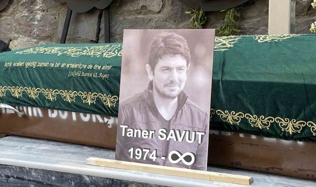 Hatayspor Sportif Direktörü Taner Savut İzmir'de son yolculuğuna uğurlandı