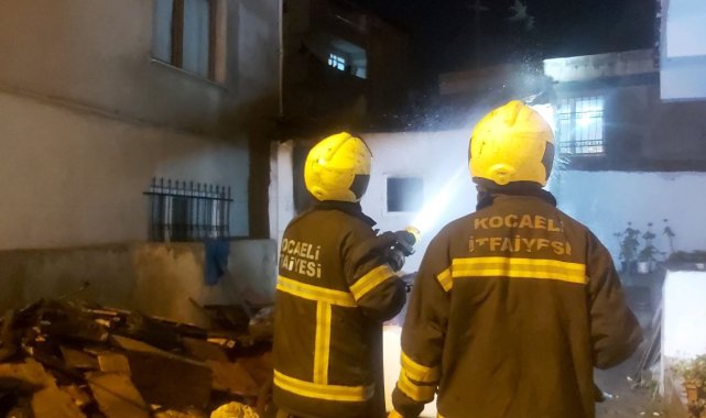 İki bina arasındaki kömürlük alev alev yandı